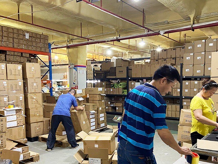 Découvrez des stratégies éprouvées pour construire une chaîne d'approvisionnement mondiale résiliente en 2025. Découvrez comment la diversification, l'entreposage intelligent et les solutions technologiques de Huixin China 3PL garantissent agilité et stabilité.