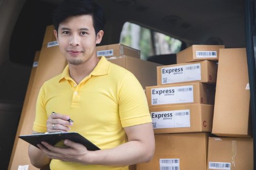 مقارنة التكاليف وتحليل تعريفة الاستيراد بين شركة Amazon Global Logistics وشركة الشحن التابعة لجهة خارجية 3PL